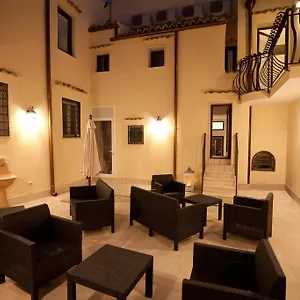 3* Pensión Italiana Maniace